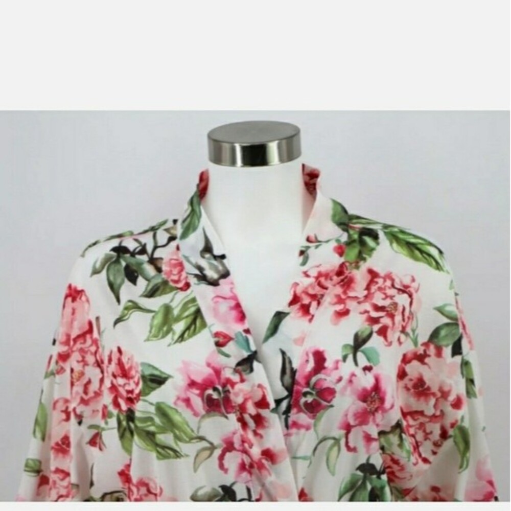 Show me your mumu pink floral Brie kimono wrap with pockets/belt SM - Picture 12 of 13